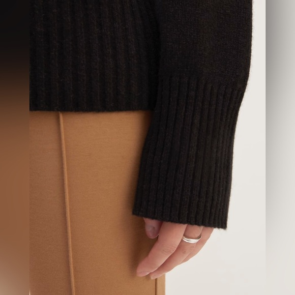 NWT Everlane The Cashmere Oversized Turtleneck - Picture 3 of 13